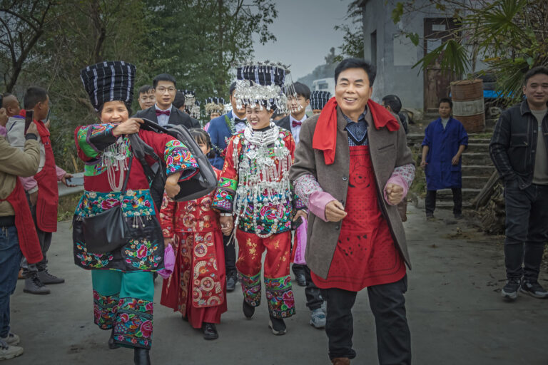Chen Yue - Miao-Wedding-Tradition-7
